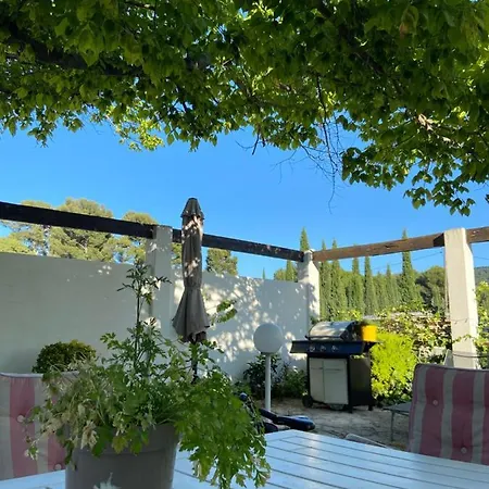 Casa Regalada En Provence *